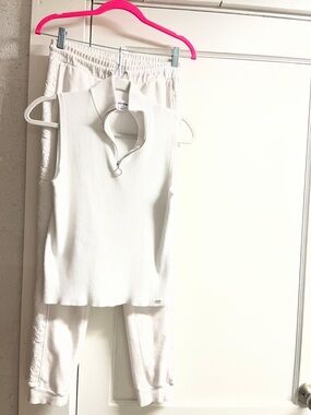 2 pc Calvin Klein White Ribbed Half-Zip top sz L/ Drawstring Waist pants sz S